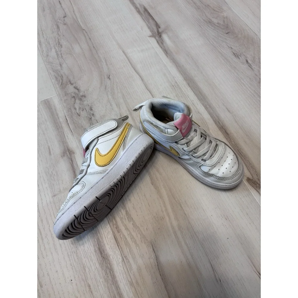 Nike Court Borough Mid 2 Girls shoes in white with gold and pink‎ accents 9.5C